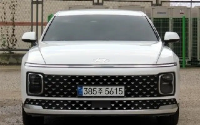 수원중고차할부금리 그랜저 (GN7) 가솔린 2.5 2WD 매물 사진 18 - 2024/06 29,003km